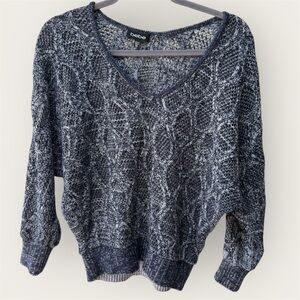 Vintage BEBE 1/4 sleeve blue beck cable like knit lightweight sweater